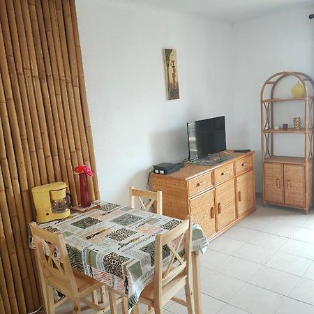Sejour A Valras T1 Vue Sur Mer - 50M Centre Et Mer Appartement Buitenkant foto